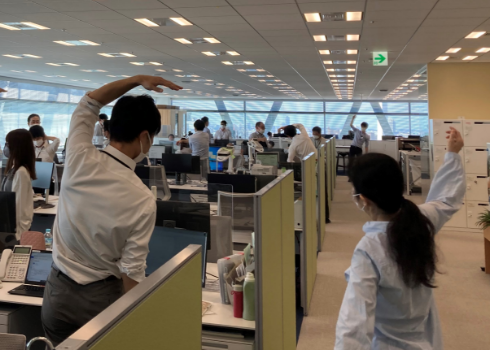 写真：毎日のラジオ体操の実施
