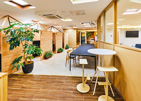 写真：外部提携シェアオフィス（emiffice練馬）